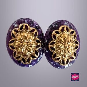 Rare Find - Winter Berries Pierced Vintage Earrings - Avon - NIB